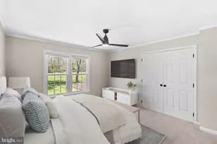 21247 Smokehouse Ct, Ashburn, VA 20147 - Photo 32