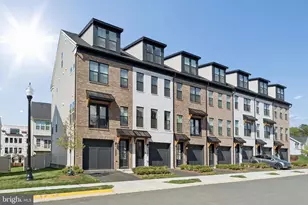 22906 Tawny Pine, Ashburn, VA 20148 - Photo 2