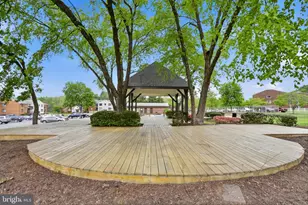 125-P Clubhouse Dr SW, Leesburg, VA 20175 - Photo 16