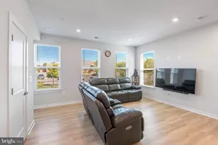 44504 Wolfhound Sq, Ashburn, VA 20147 - Photo 4
