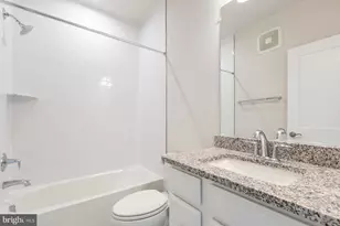 44504 Wolfhound Sq, Ashburn, VA 20147 - Photo 18