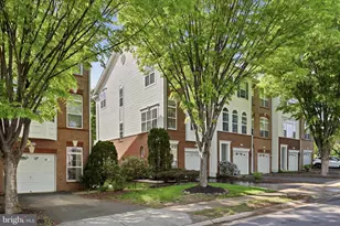 20471 Greymont Terrace, Ashburn, VA 20147 - Photo 2