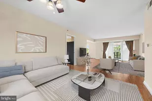 19385 Cypress Ridge Terrace, Leesburg, VA 20176 - Photo 2