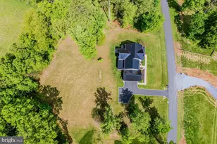 14963 Creek Point Ct, Hillsboro, VA 20132 - Photo 38