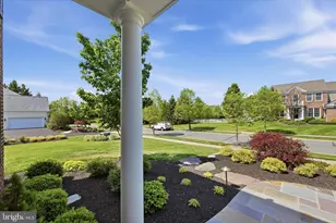 21164 Laurel Springs Dr, Leesburg, VA 20175 - Photo 4