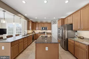 21164 Laurel Springs Dr, Leesburg, VA 20175 - Photo 22