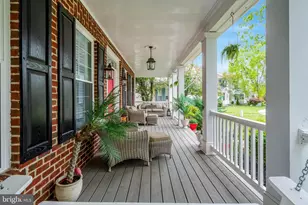 25484 Heathfield Cir, Chantilly, VA 20152 - Photo 4