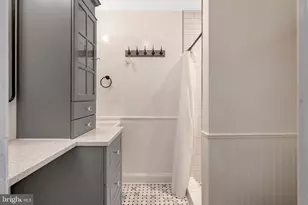 25484 Heathfield Cir, Chantilly, VA 20152 - Photo 34