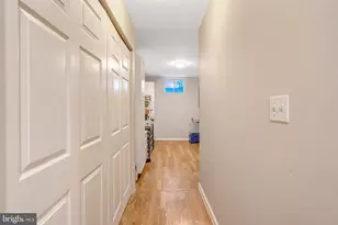 25484 Heathfield Cir, Chantilly, VA 20152 - Photo 48