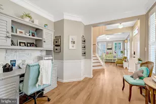 25484 Heathfield Cir, Chantilly, VA 20152 - Photo 8