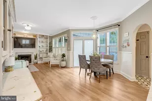 25484 Heathfield Cir, Chantilly, VA 20152 - Photo 18
