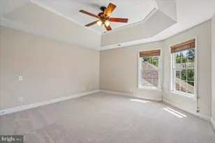 41305 Windybush Dr, Leesburg, VA 20175 - Photo 42