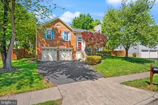20617 Preakness Ct, Ashburn, VA 20147 - Photo 2