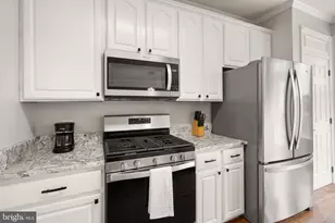21078 Roaming Shores Terrace, Ashburn, VA 20147 - Photo 12