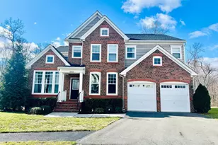 24823 Barrington Grove Ct, Aldie, VA 20105 - Photo 1