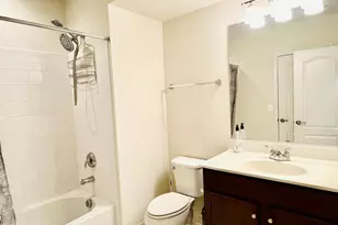 24823 Barrington Grove Ct, Aldie, VA 20105 - Photo 44
