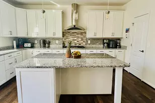 24823 Barrington Grove Ct, Aldie, VA 20105 - Photo 8