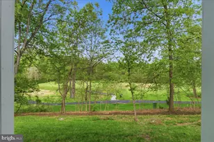 19586 Saratoga Springs Pl, Ashburn, VA 20147 - Photo 2
