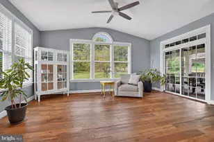 15703 Woodchester Ct, Leesburg, VA 20176 - Photo 32