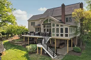 18290 Turnberry Dr, Round Hill, VA 20141 - Photo 38