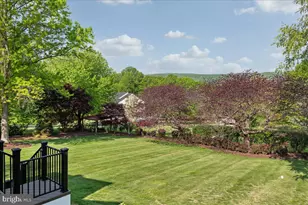 18290 Turnberry Dr, Round Hill, VA 20141 - Photo 40