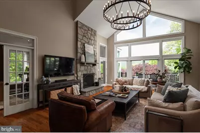 18290 Turnberry Drive, Round Hill, VA 20141 - Photo 8