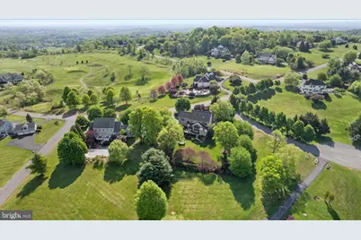 18290 Turnberry Drive, Round Hill, VA 20141 - Photo 8