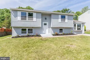 1107 E Beech Rd, Sterling, VA 20164 - Photo 1