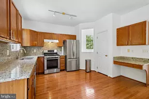 43131 Huntsman Square, Broadlands, VA 20148 - Photo 18
