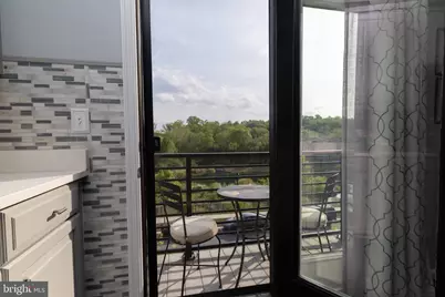 1414 Ribbon Limestone Terrace SE #E-204, Leesburg, VA 20175 - Photo 6
