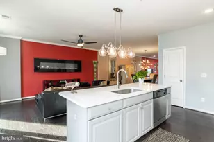1414 Ribbon Limestone Terrace SE, Leesburg, VA 20175 - Photo 6