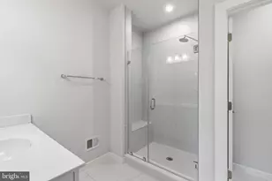 2214 Abboccato Terrace SE, Leesburg, VA 20175 - Photo 20