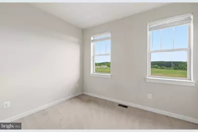 2214 Abboccato Terrace SE, Leesburg, VA 20175 - Photo 10