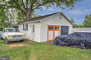 402 Williamsburg Rd, Sterling, VA 20164 - Photo 24