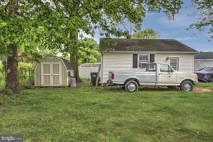 402 Williamsburg Rd, Sterling, VA 20164 - Photo 28