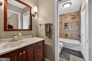 63 Rutherford Cir, Sterling, VA 20165 - Photo 32