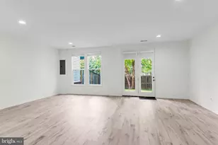 42279 Fox Tracks Terrace, Brambleton, VA 20148 - Photo 10