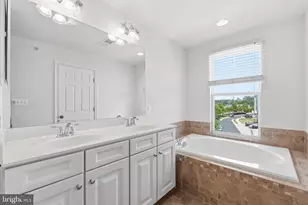 42167 Canary Grass Square, Aldie, VA 20105 - Photo 36