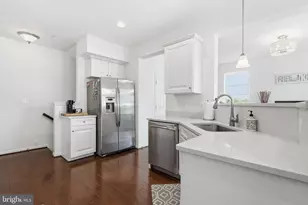 42167 Canary Grass Square, Aldie, VA 20105 - Photo 2