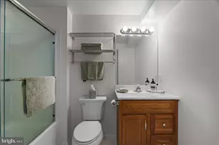 20680 Longbank Ct, Sterling, VA 20165 - Photo 26