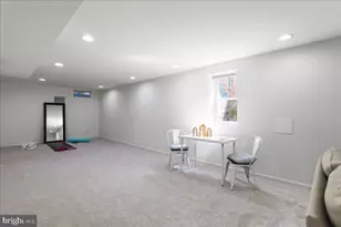 20680 Longbank Ct, Sterling, VA 20165 - Photo 24
