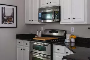 20680 Longbank Ct, Sterling, VA 20165 - Photo 14