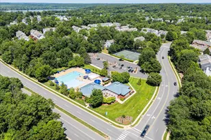 20680 Longbank Ct, Sterling, VA 20165 - Photo 46