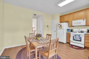 25015 Riding Center Dr, Chantilly, VA 20152 - Photo 16