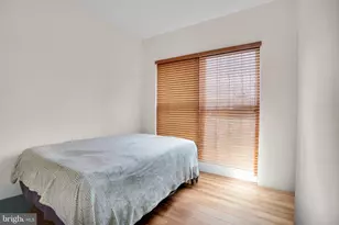 25015 Riding Center Dr, Chantilly, VA 20152 - Photo 22
