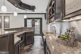 23075 Meriweather Ct, Brambleton, VA 20148 - Photo 52