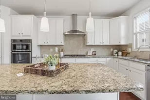 42537 Dreamweaver Dr, Brambleton, VA 20148 - Photo 12
