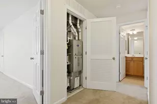 43487 Town Gate Square, Chantilly, VA 20152 - Photo 44