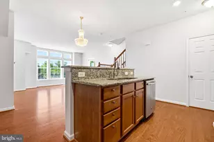 43487 Town Gate Square, Chantilly, VA 20152 - Photo 14