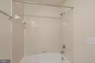 43487 Town Gate Square, Chantilly, VA 20152 - Photo 38